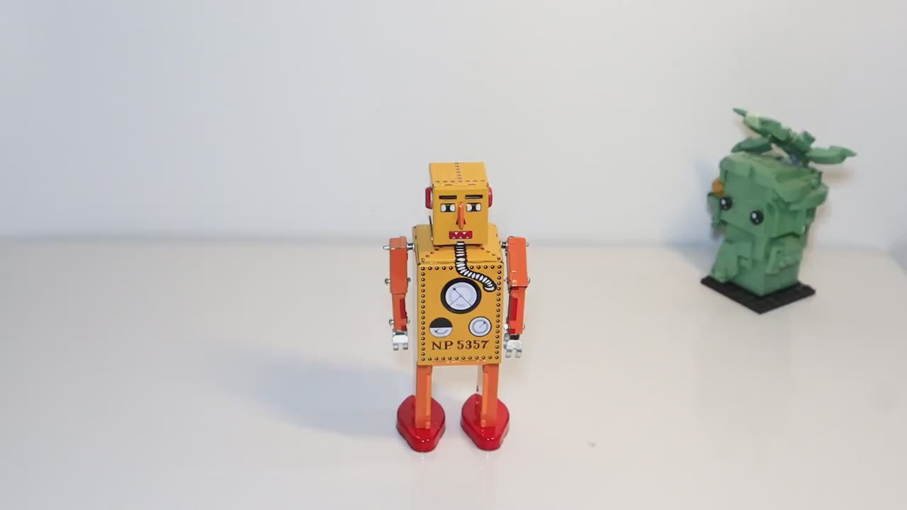 Lilliput Robot Retro Tin Toy Ideal for Christmas and Birthday Gifts