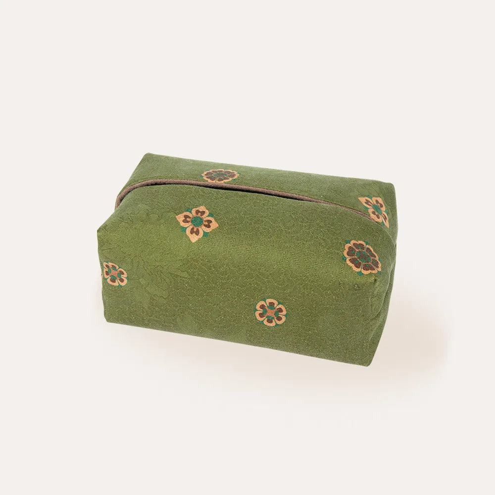 Chinese Gardern Style Plant Dyed Silk Tissue Box Cover