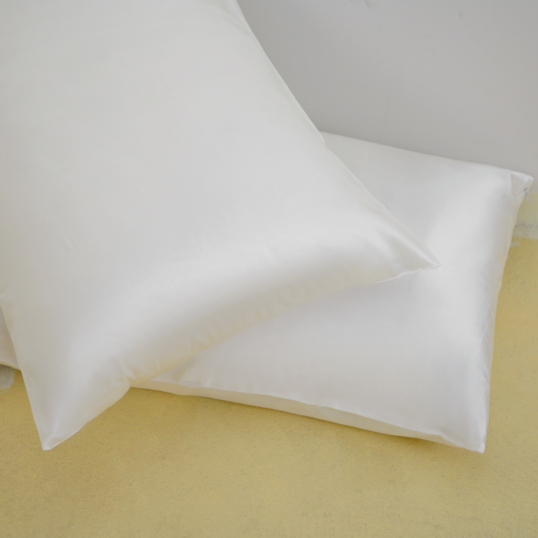 Ivory 19 Momme 100% Mulberry Silk Pillowcase