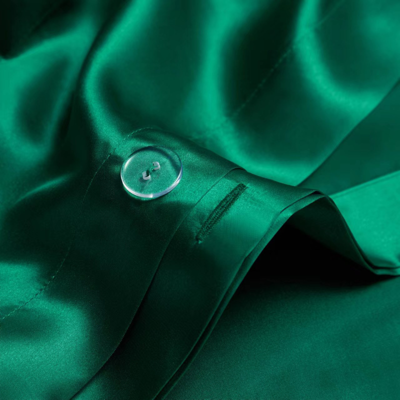 19 Momme 100% Mulberry Silk Emerald Bedding Set