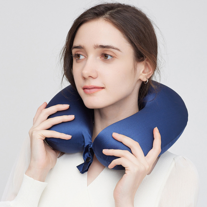 19 Momme 100% Mulberry Silk U-Shaped Neck Pillow
