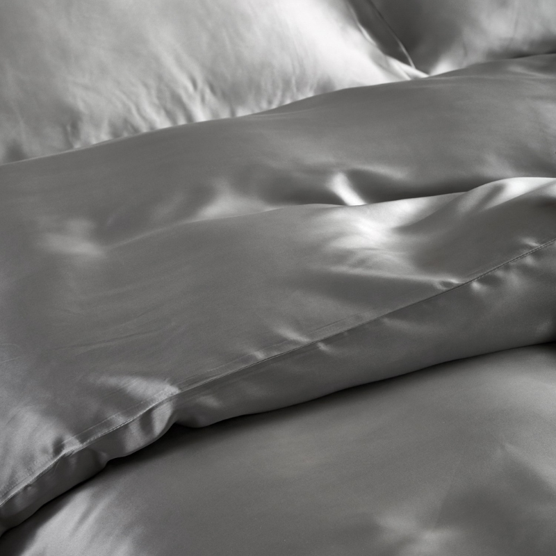 19 Momme 100% Mulberry Silk Silver Bedding Set