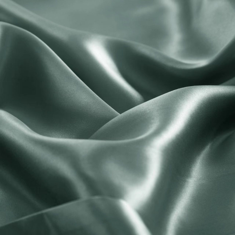 19 Momme 100% Mulberry Silk Sage Green Bedding Set