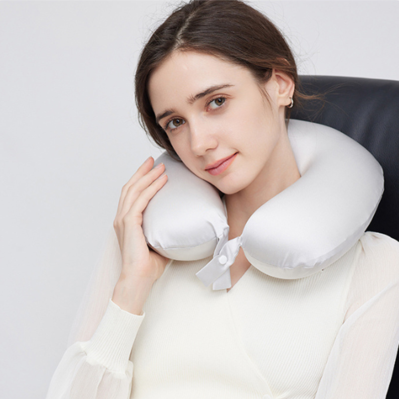 19 Momme 100% Mulberry Silk U-Shaped Neck Pillow