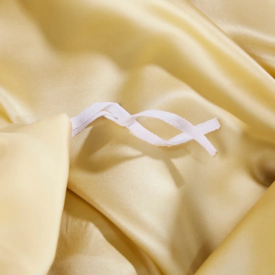 19 Momme 100% Mulberry Silk ‘Imperial Gold’ Pillowcase