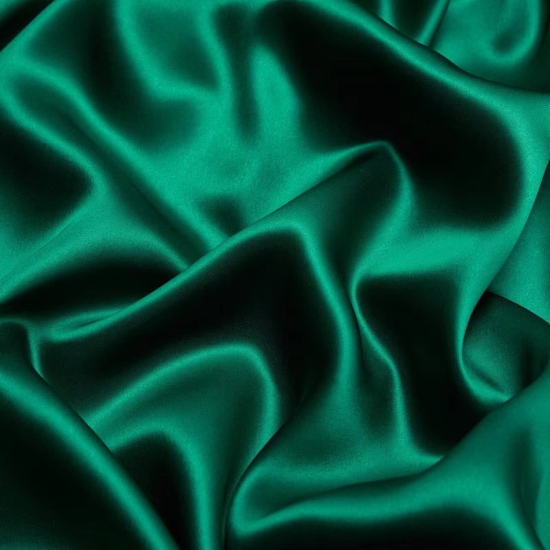 19 Momme 100% Mulberry Silk Emerald Bedding Set