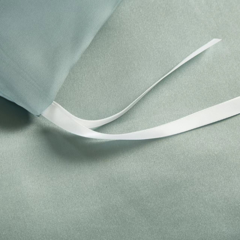 19 Momme 100% Mulberry Silk Sage Green Bedding Set