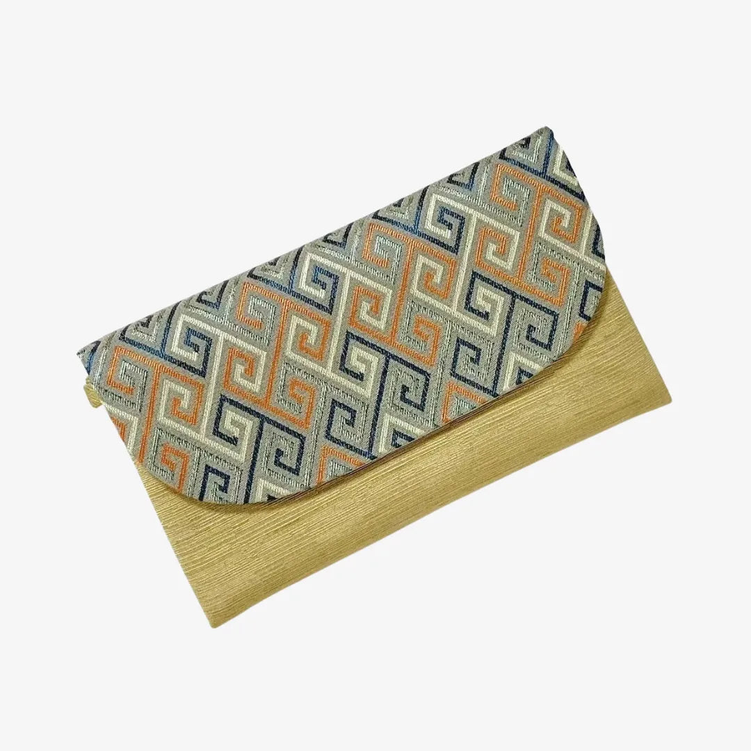 Hui-Pattern Elegant Silk Song Brocade Clutch