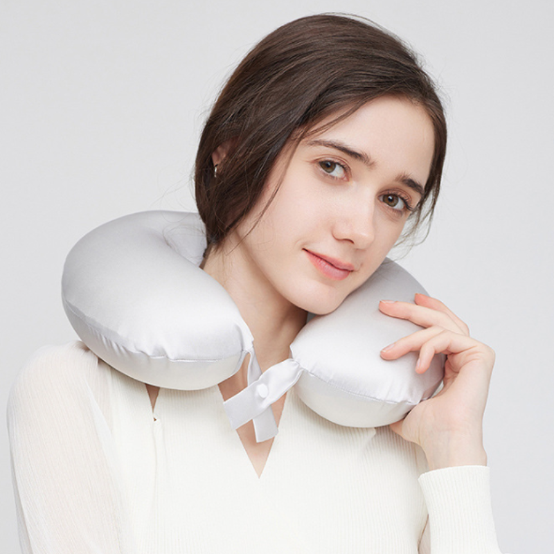 19 Momme 100% Mulberry Silk U-Shaped Neck Pillow