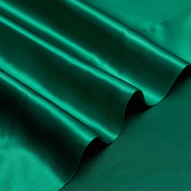 19 Momme 100% Mulberry Silk Emerald Bedding Set