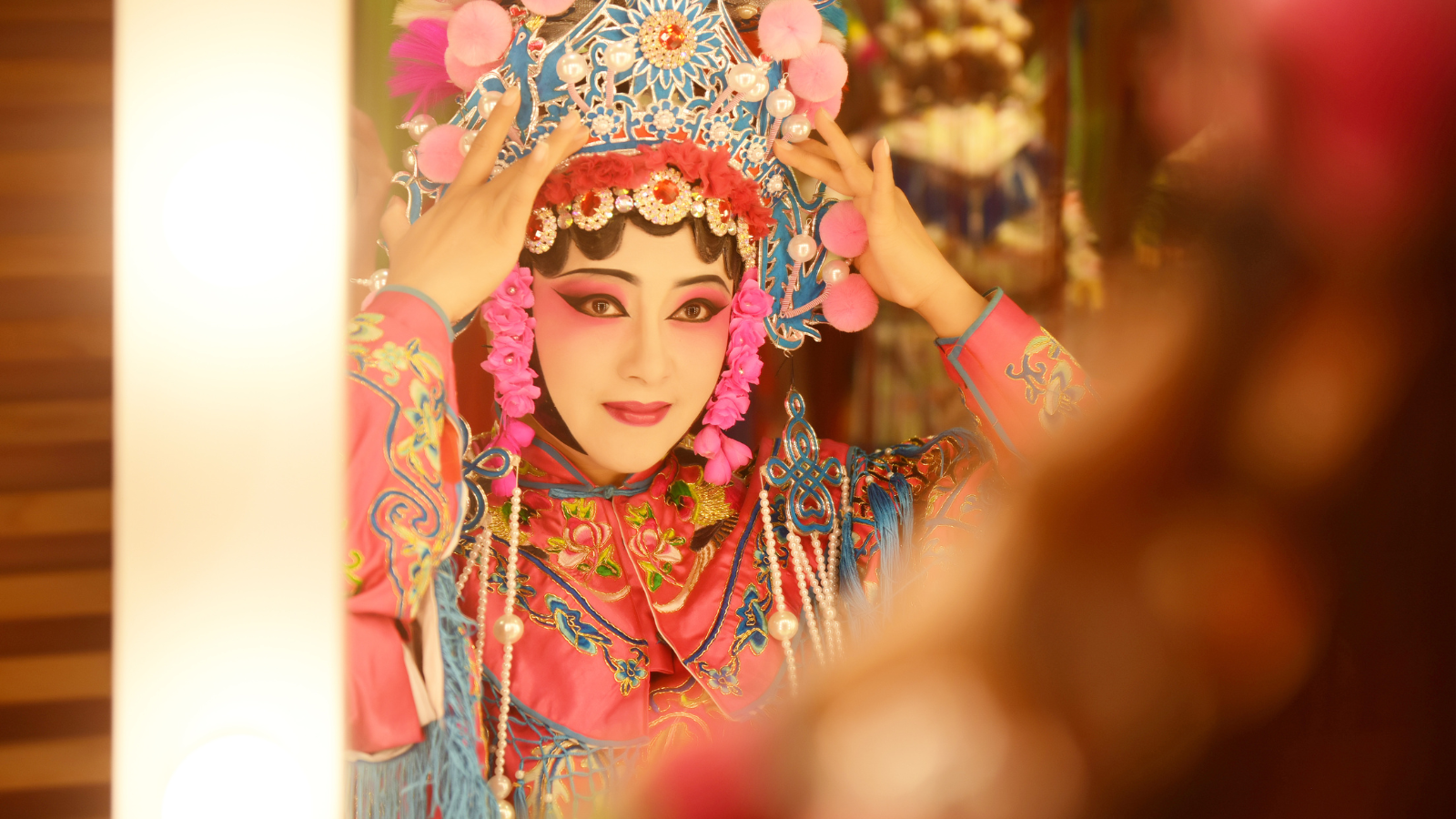 8-Day Suzhou Intangible Cultural Heritage Tour: Kunqu, Imperial Kiln & Embroidery