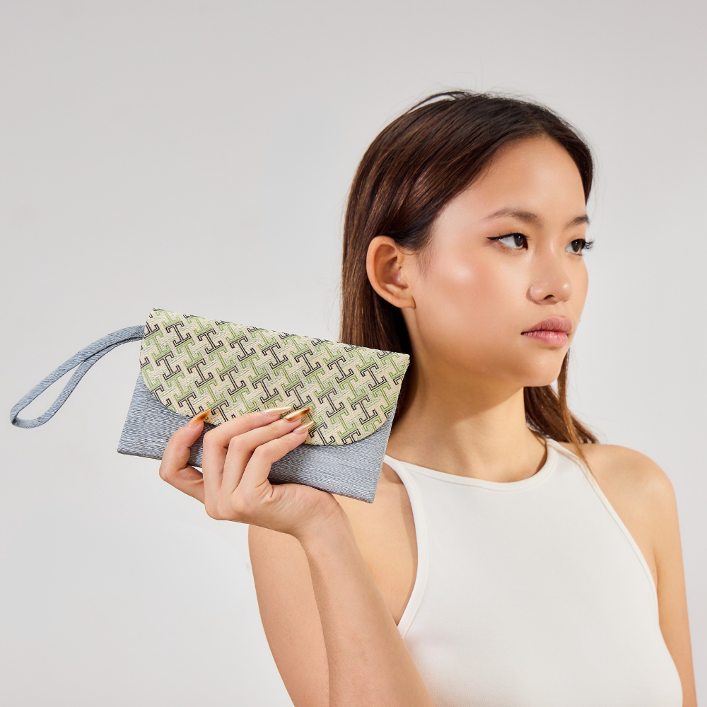 Vintage Letter Silk Song Brocade Clutch