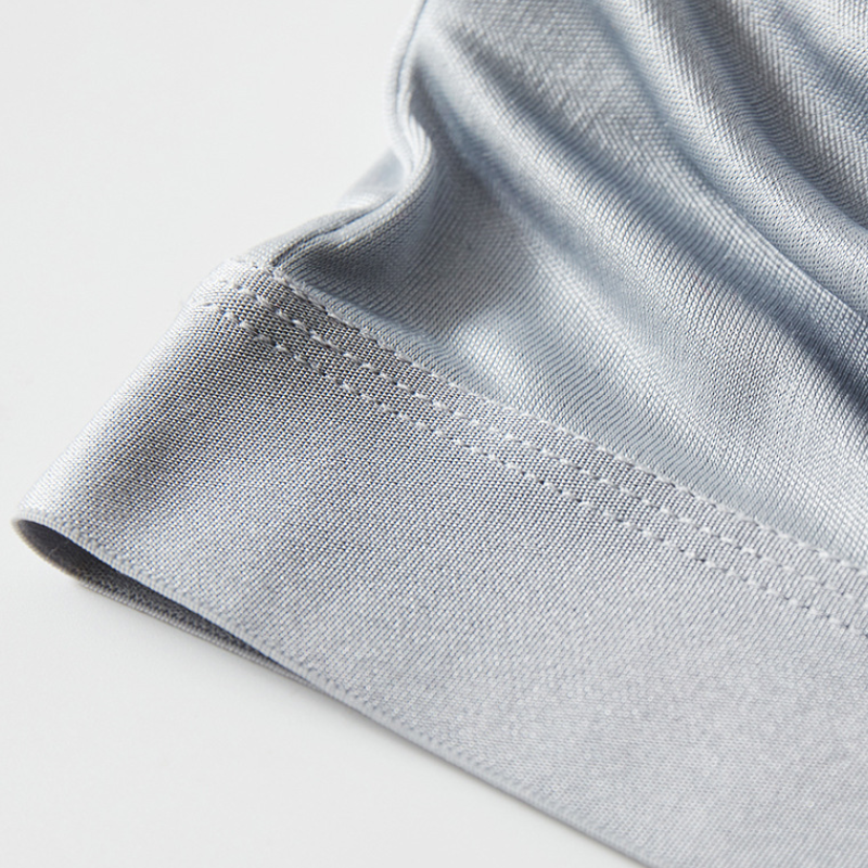 Men’s Seamless Breathable Mulberry Silk Underwear