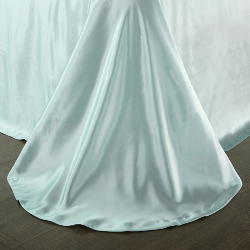 19 Momme 100% Mulberry Silk Mint Green Bedding Set