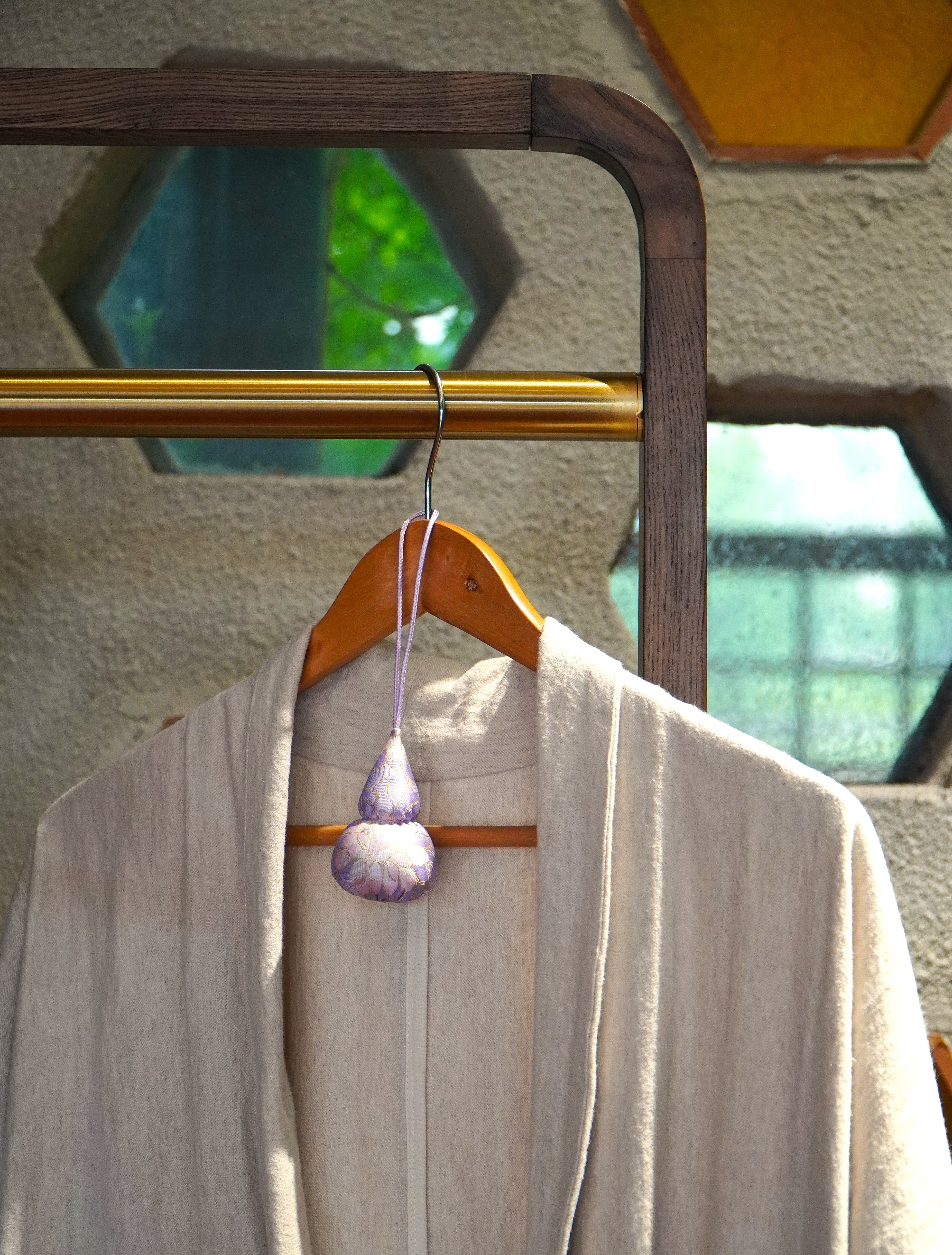Song Brocade Silk Hulu Pendant
