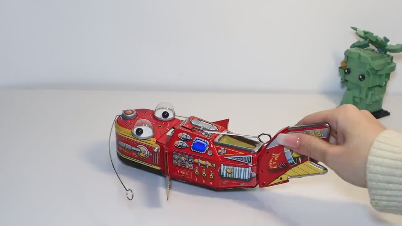 Retro Style Space Whale Red Tin Wind Up Toy Collectible Ideal Holiday Present