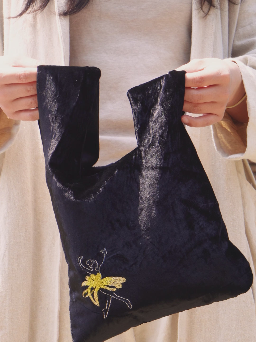 Velvet Silk Suzhou Embroidery Bag- Flower Language Life Series