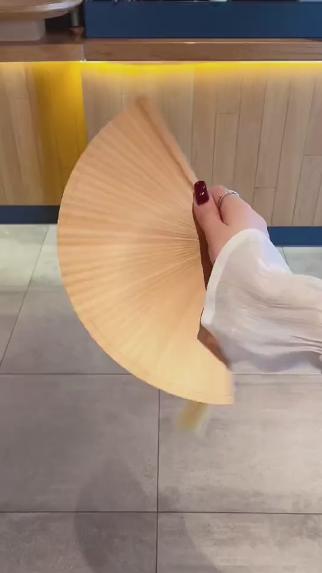 Elegant Bamboo Rib Fabric Fan with Tassel for Gifts